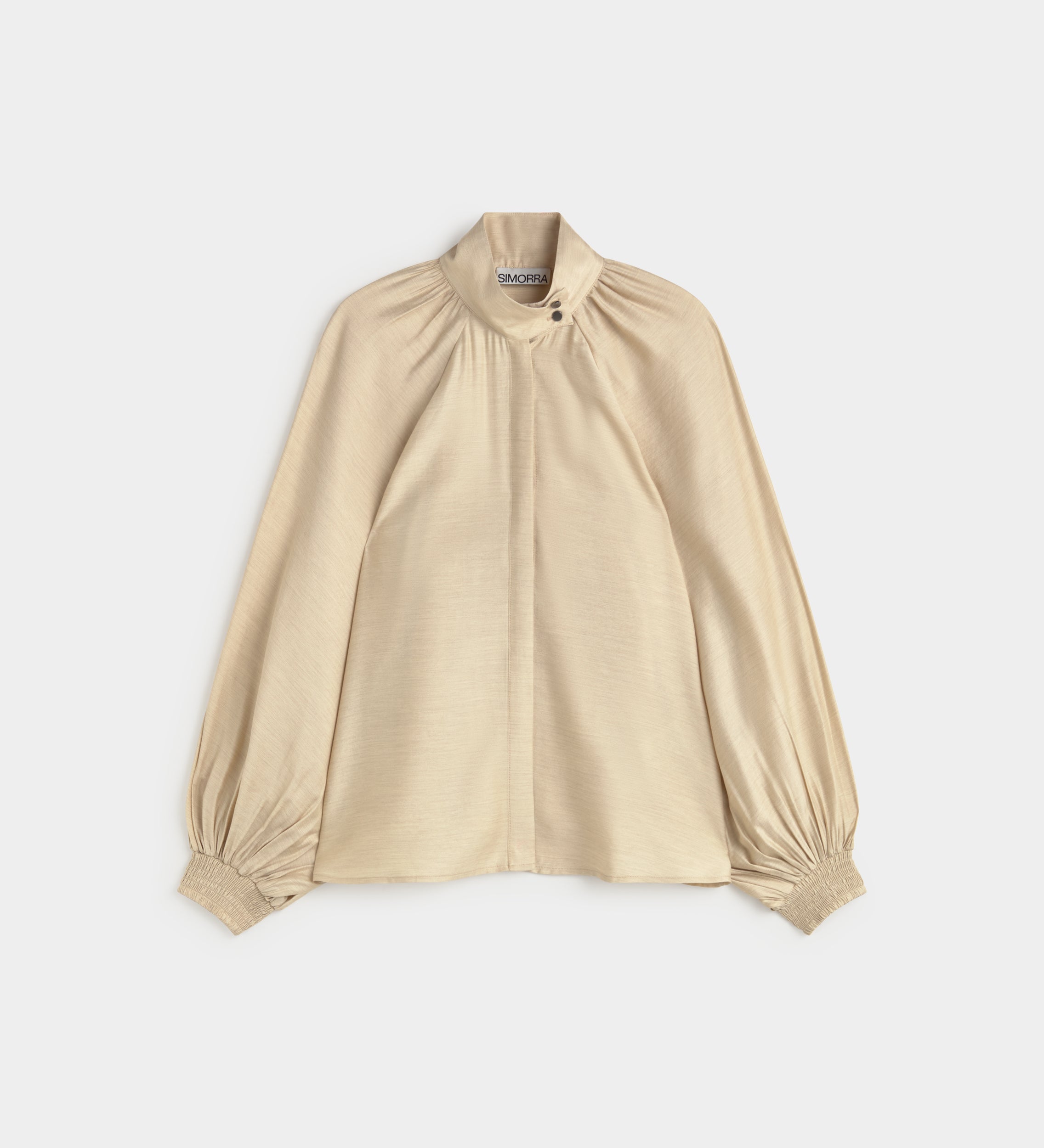 Blusa fluida cuello chimena