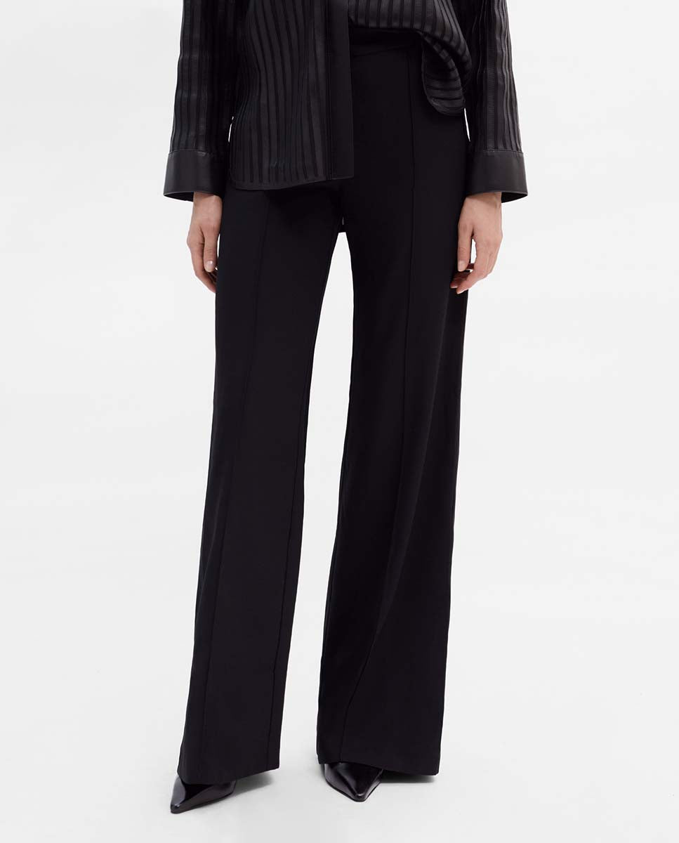 Pantalón tiro alto acampanado