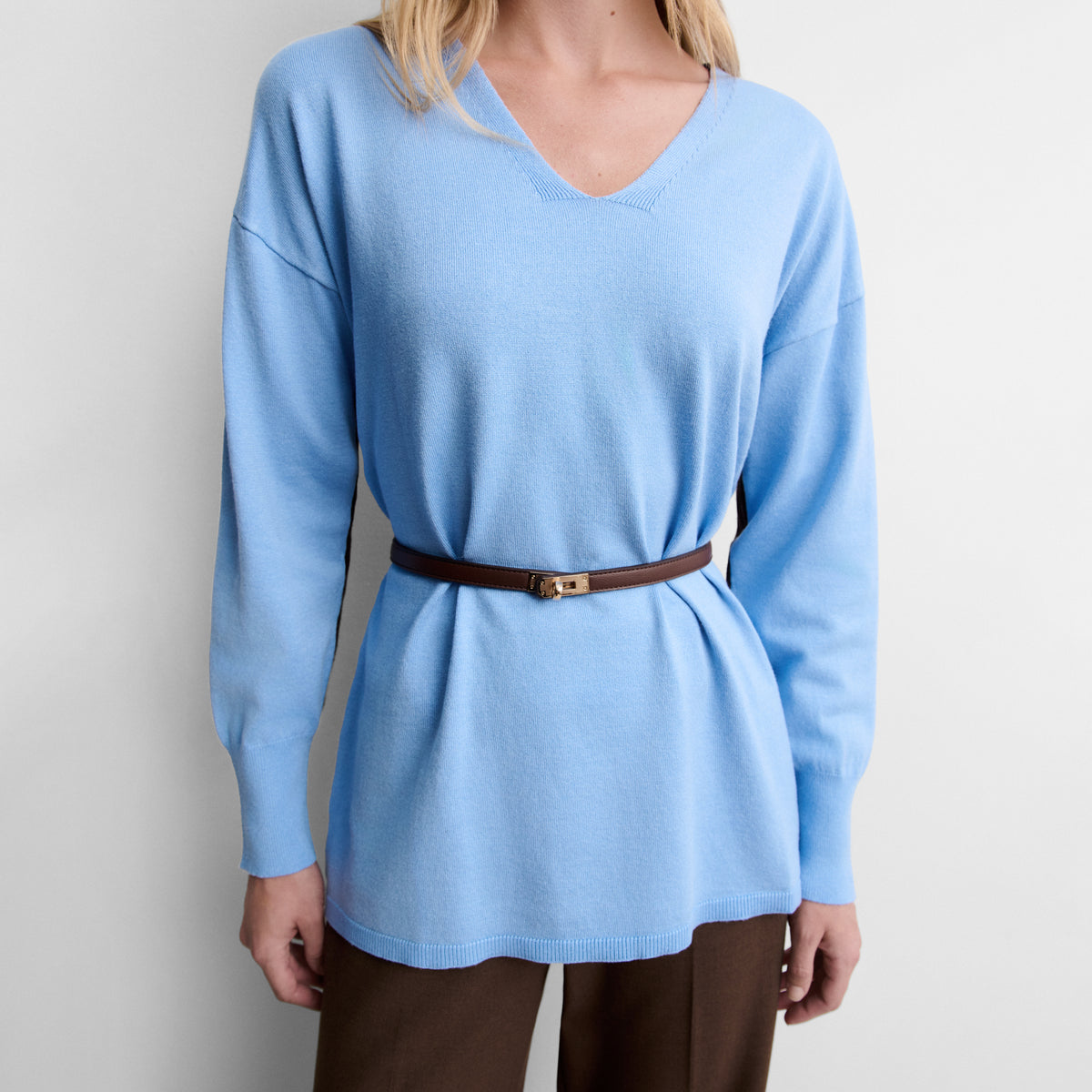 Two-tone sweater with belt