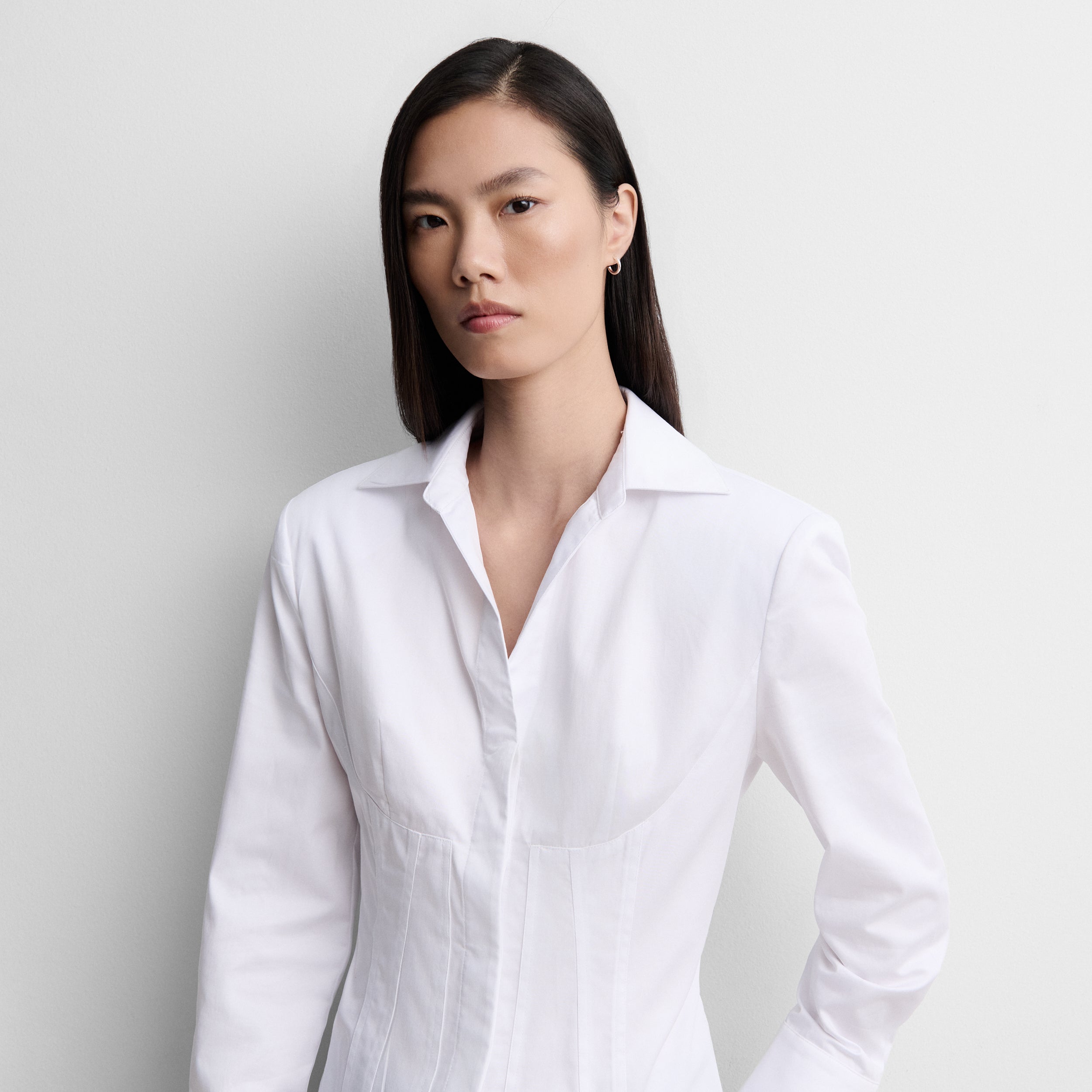 Short corset-style shirt