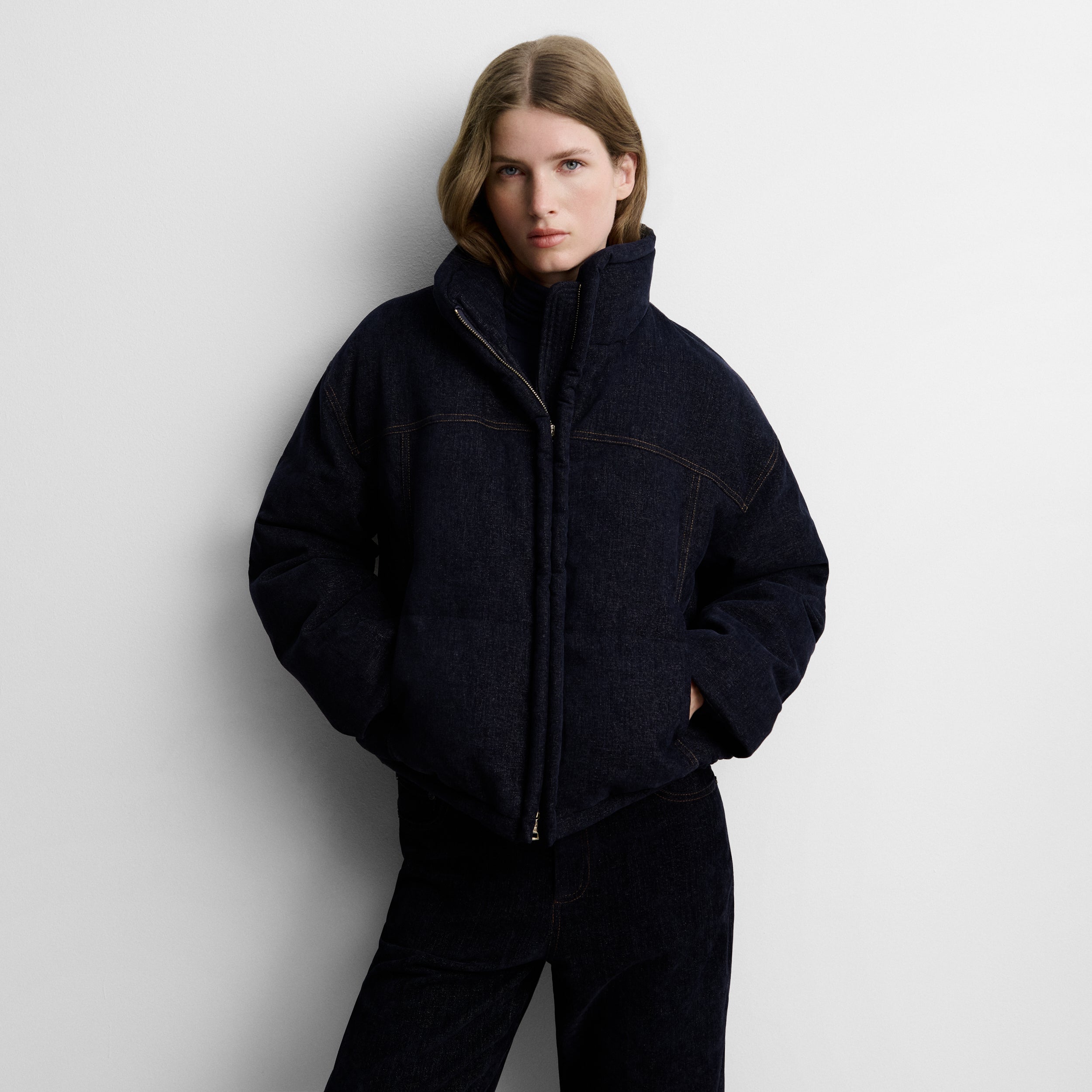 Short bomber-style puffer jacket