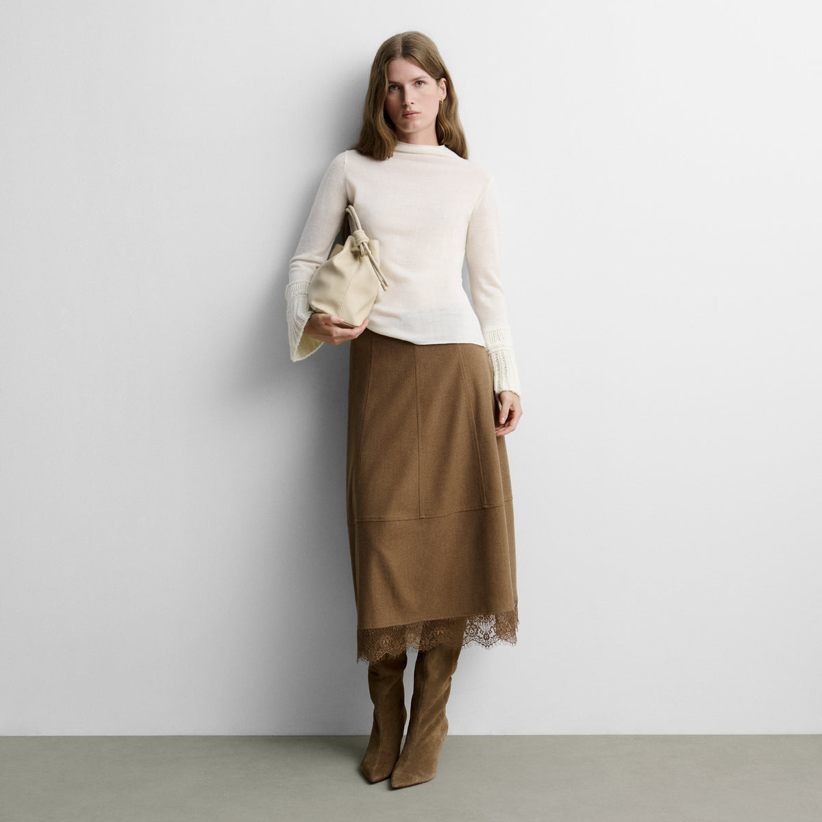 Chunky knit sweater with cuffs