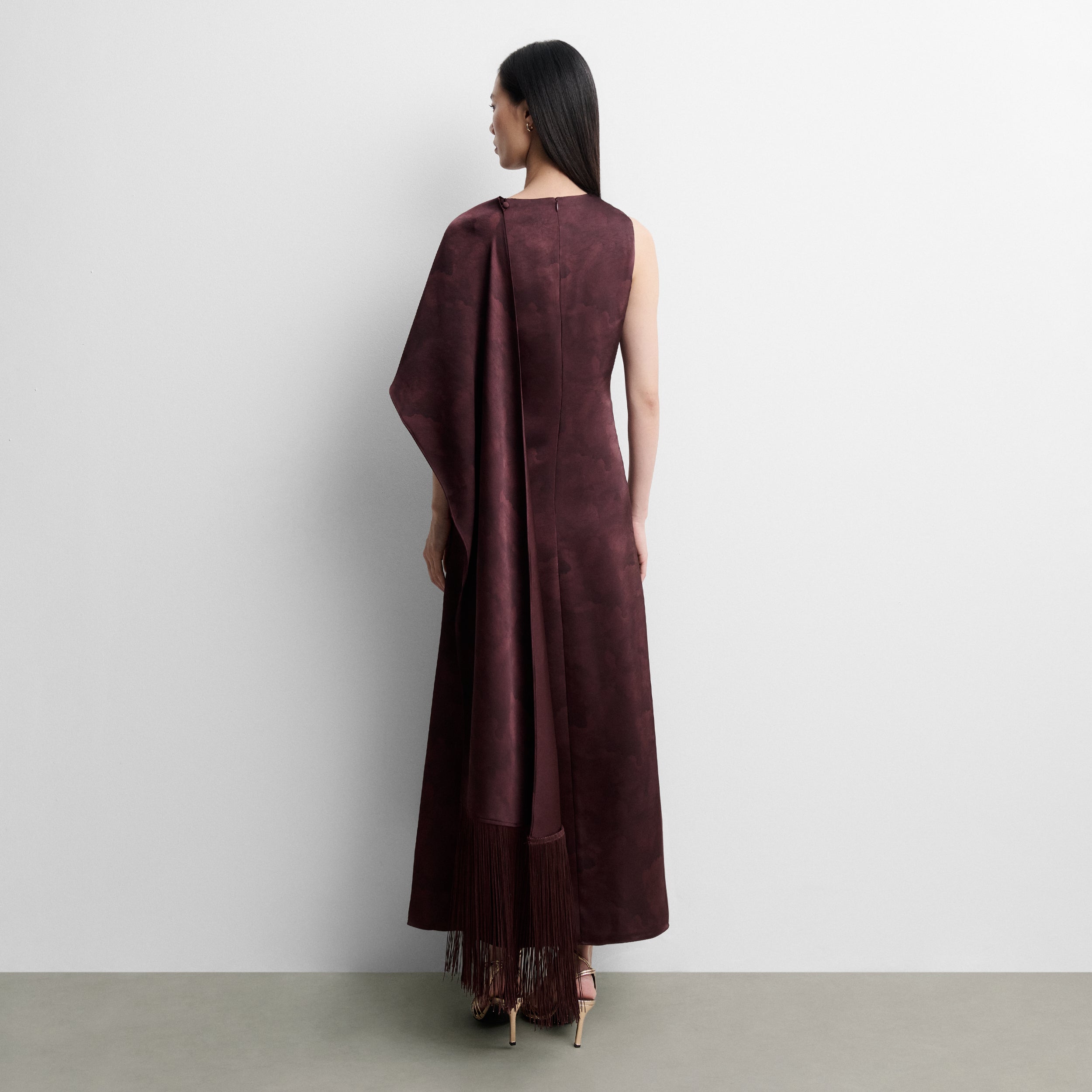 Vestido largo satinado chal