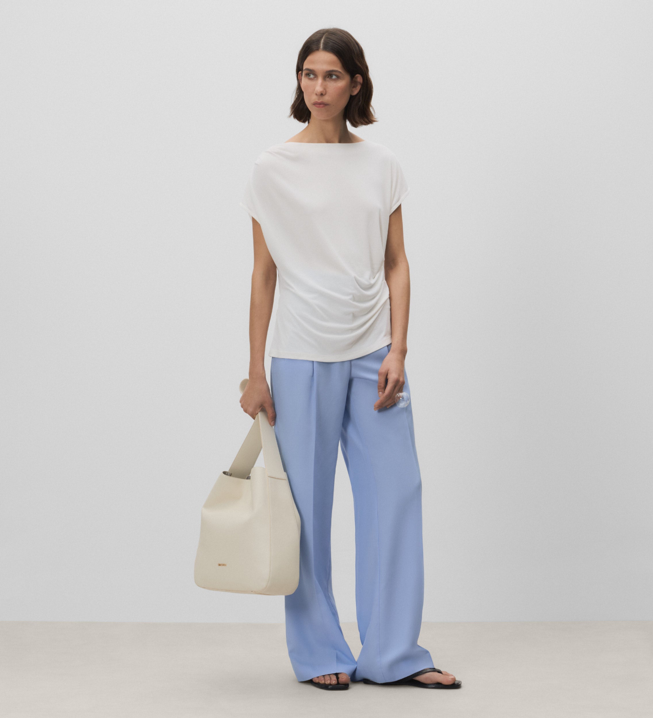 T-shirt with gathered sleeves