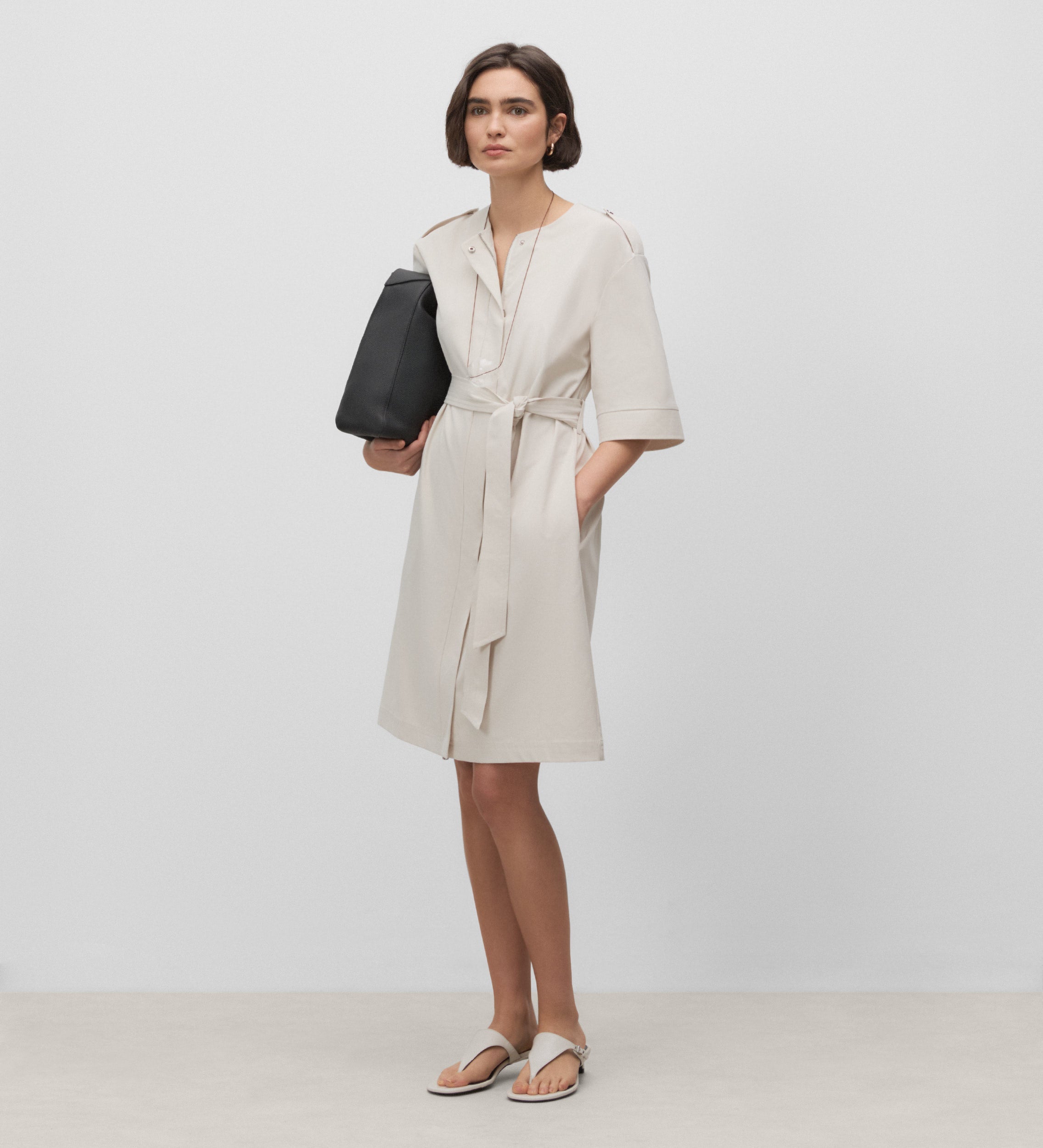 Vestido corto técnico
