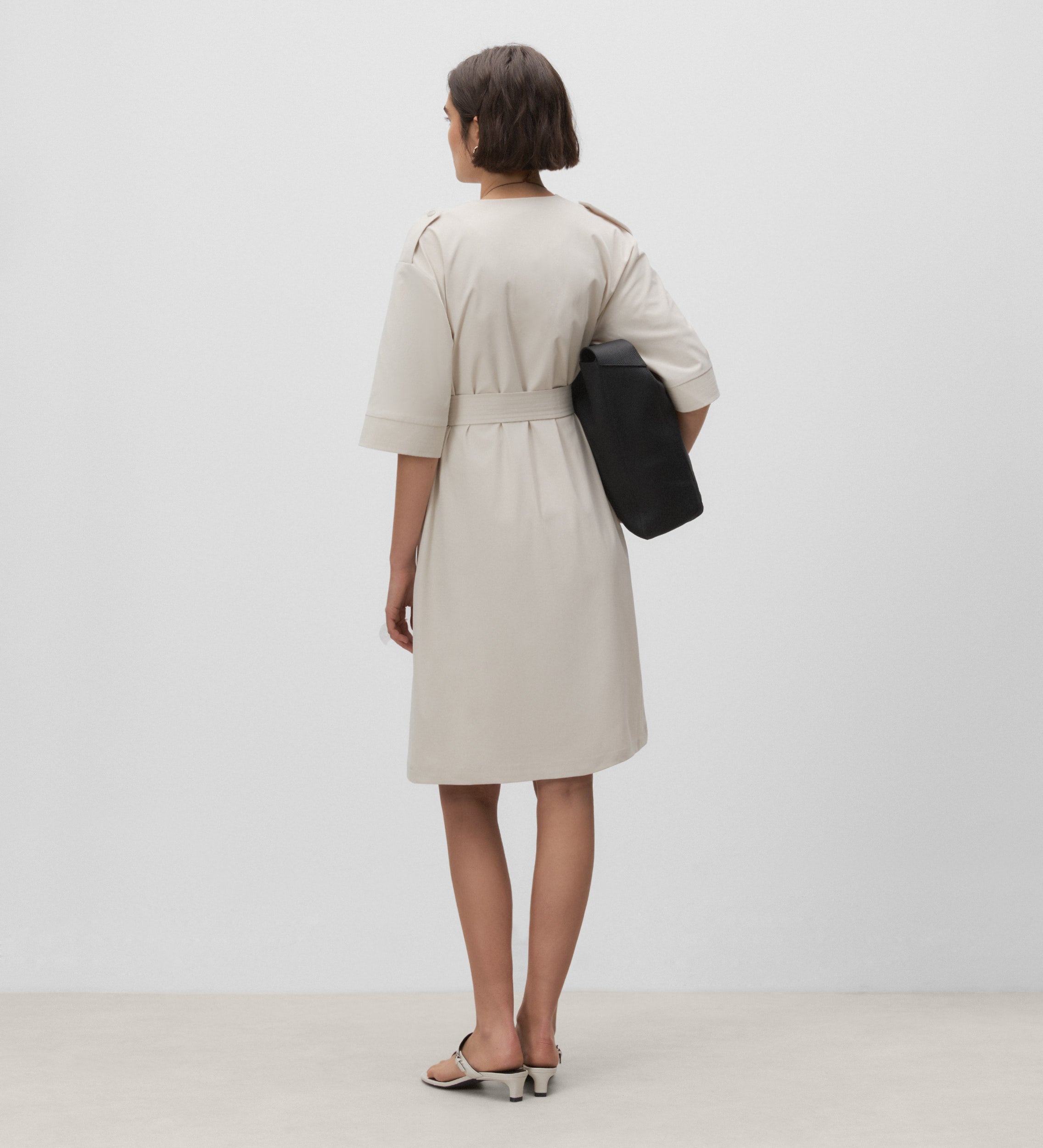 Vestido corto técnico
