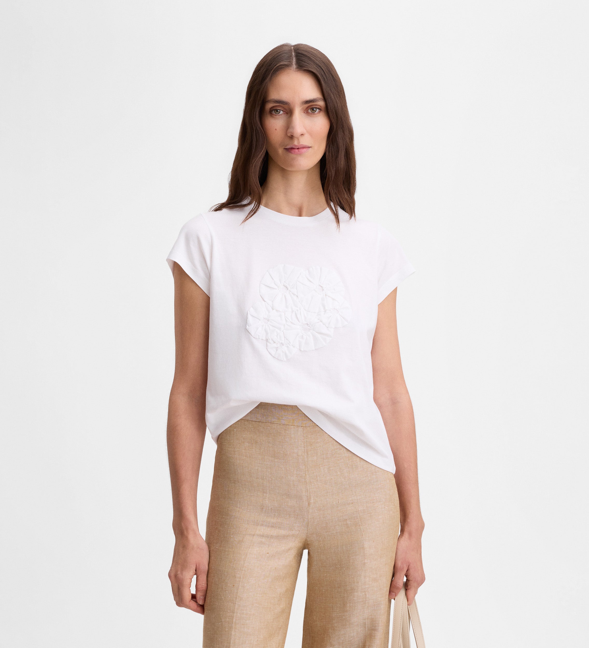 Camiseta con bordado