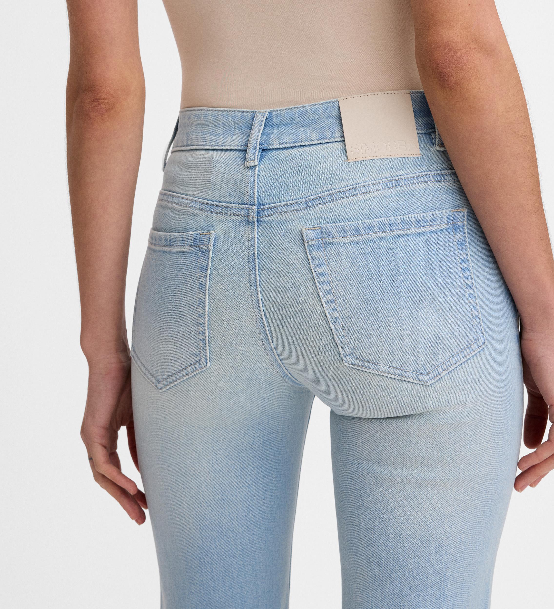 Pantalón crop acampanado