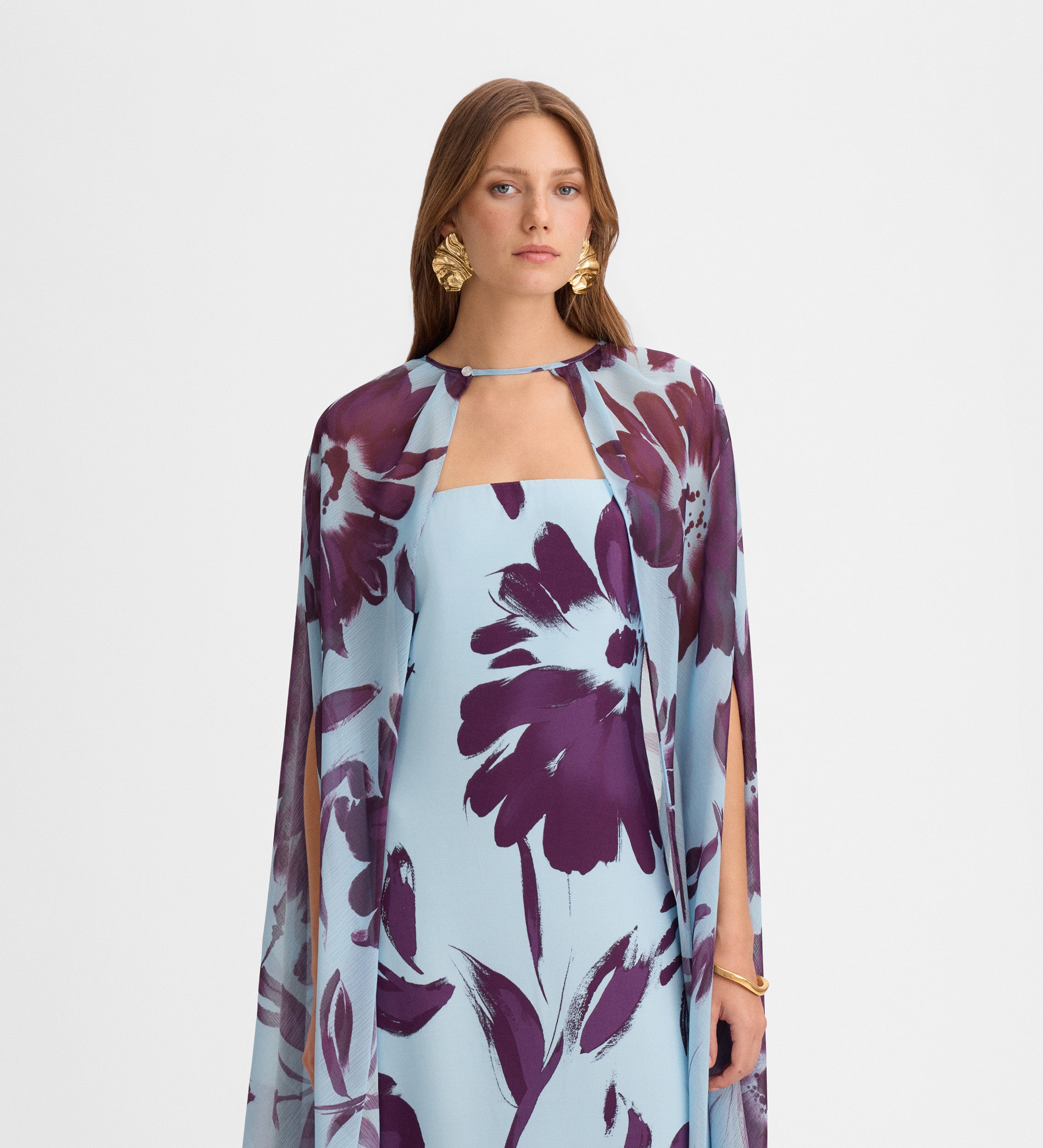 Capa fluida estampada