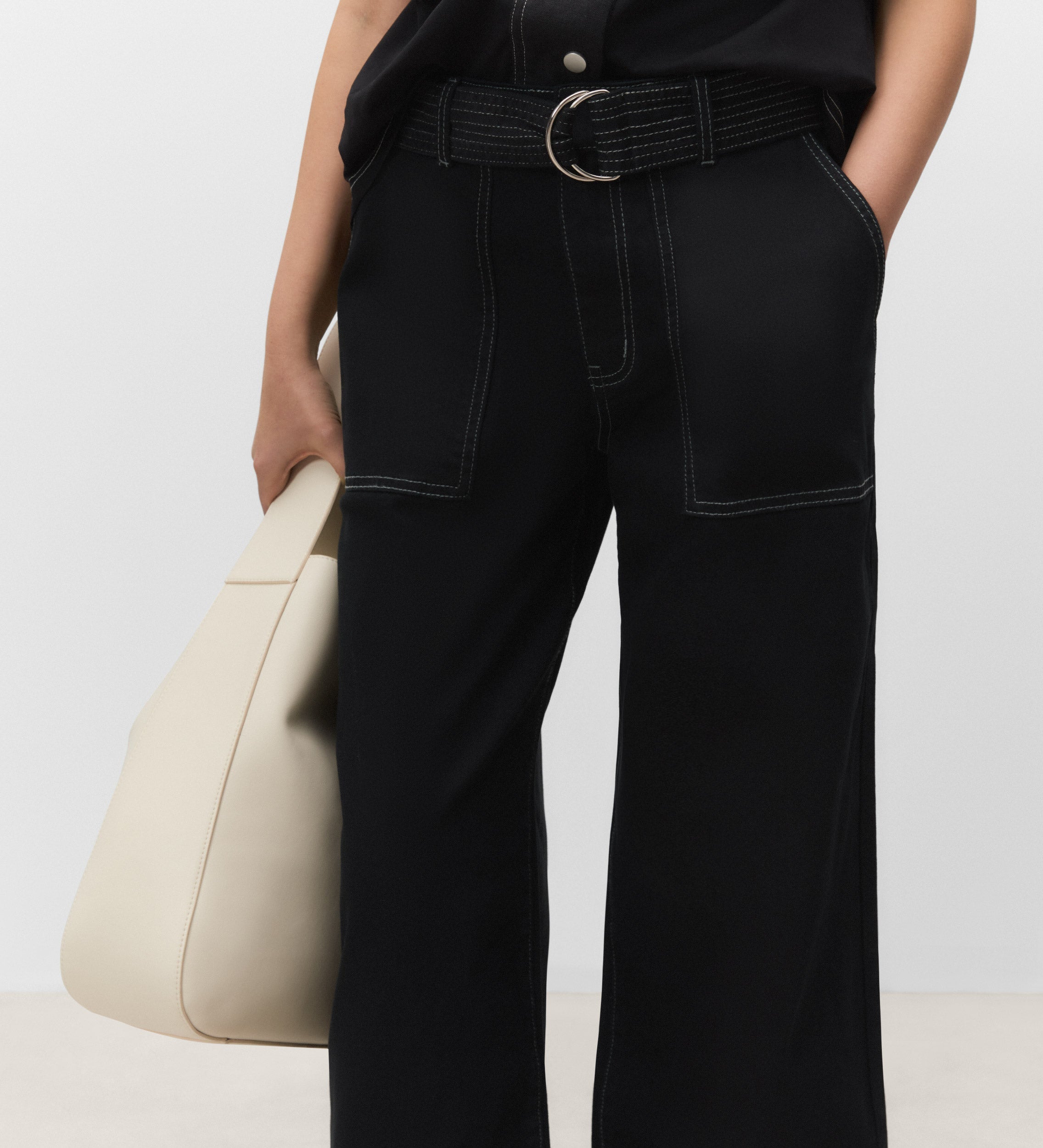 Denim pants with stitching