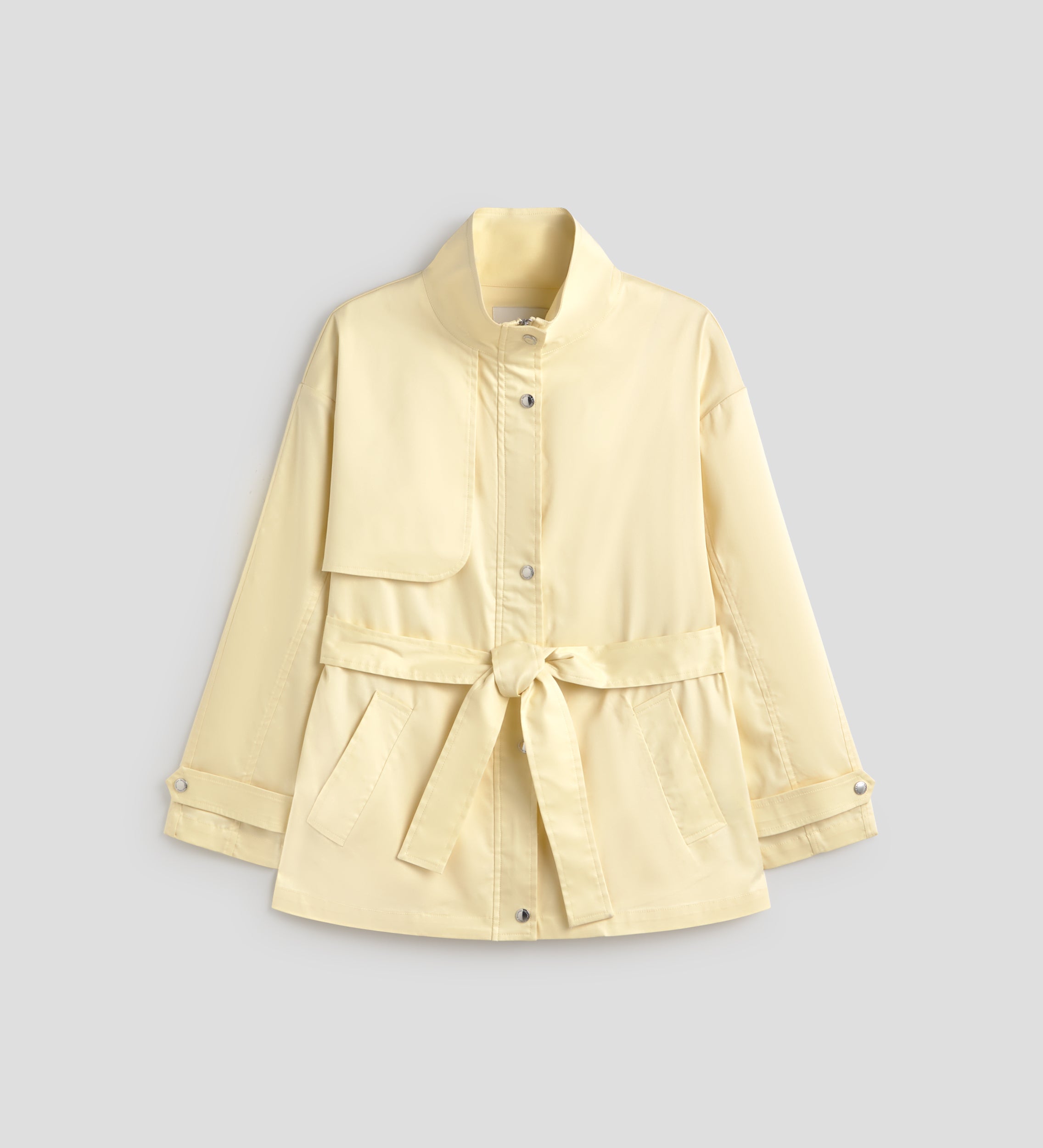 Short trench coat