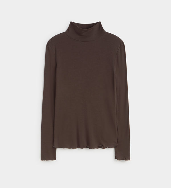 High-neck t-shirt