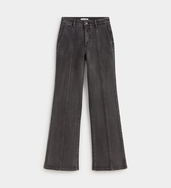 Straight jeans