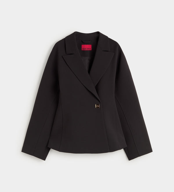 Chaqueta corta entallada