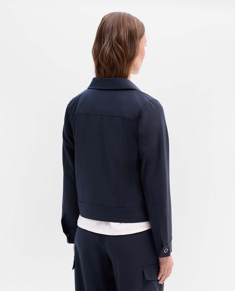 Chaqueta corta bolsillos