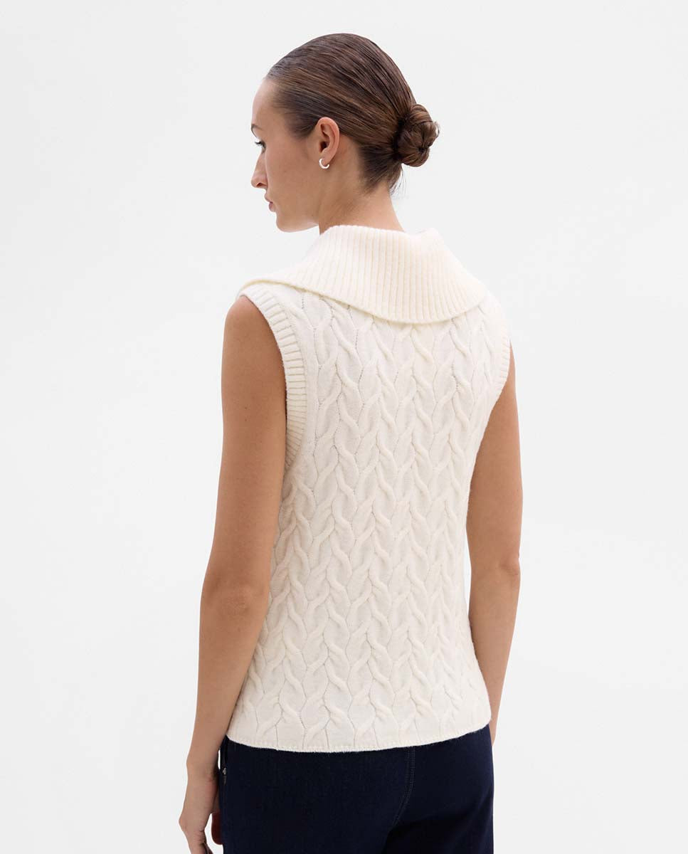 Knitted vest braids