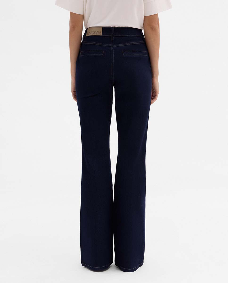 Straight-leg jeans