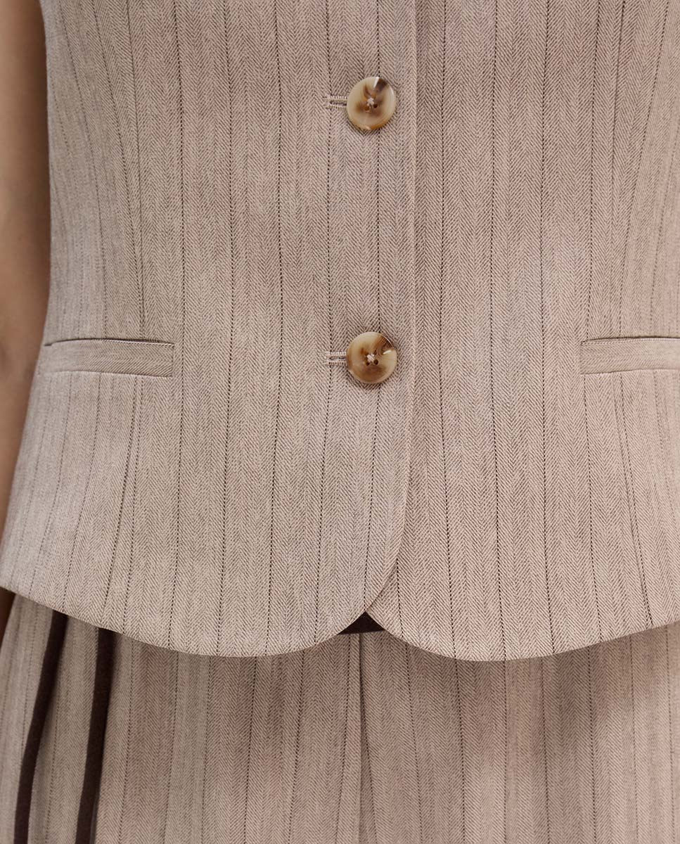 Short herringbone vest