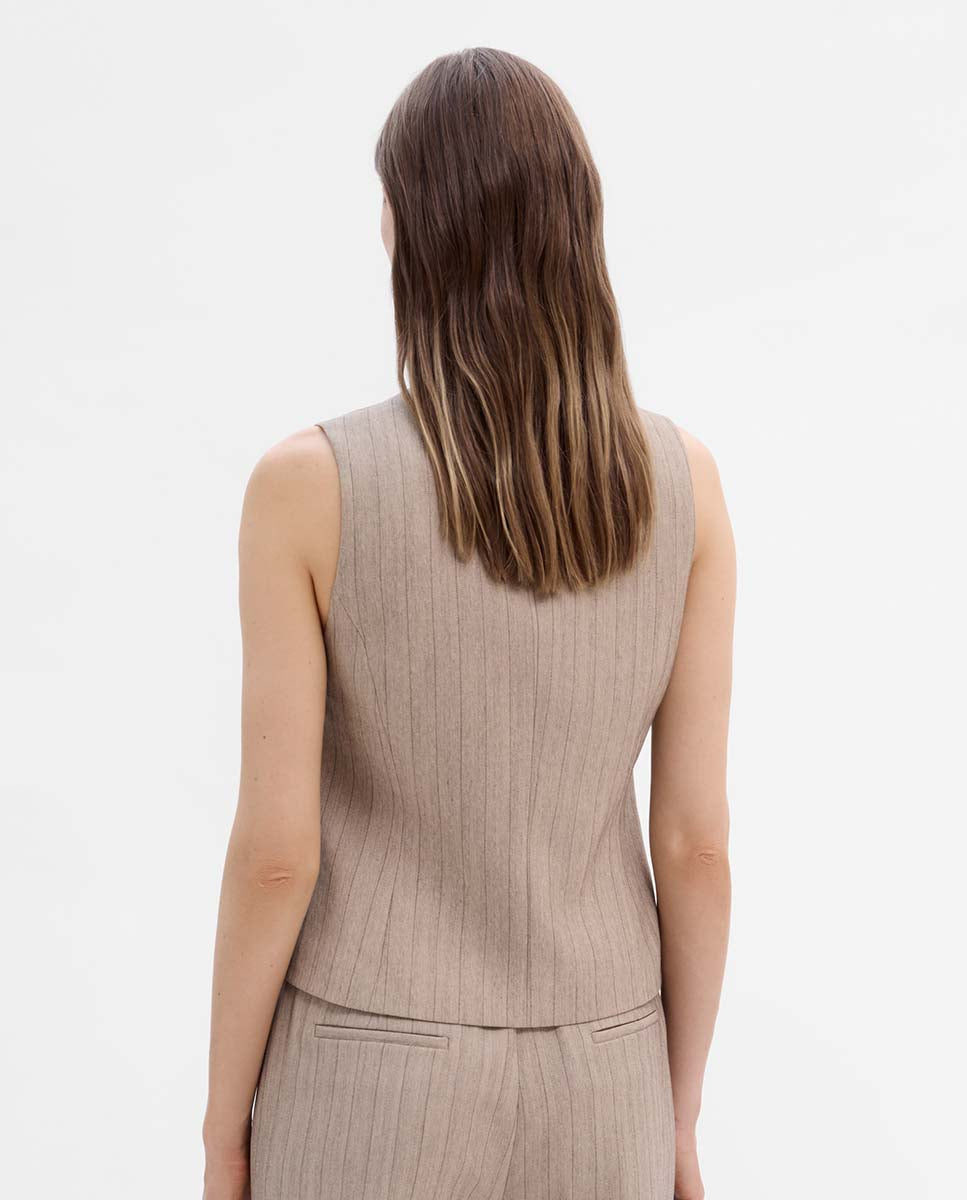 Short herringbone vest