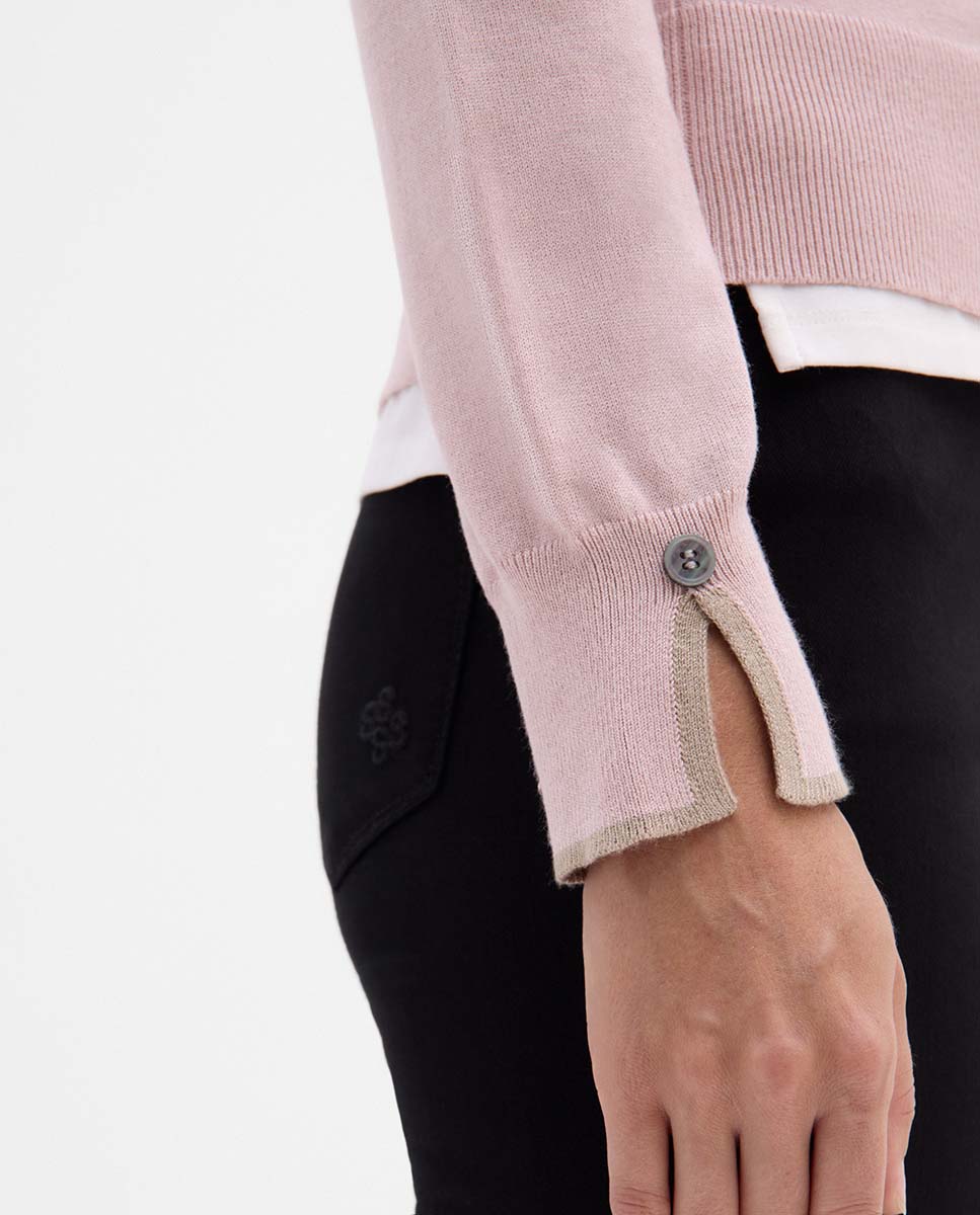 Round neck sweater