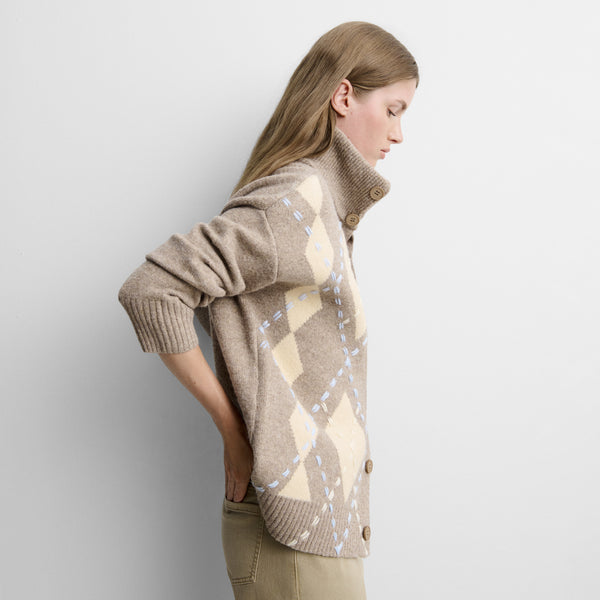 Knit cardigan with diamond pattern
