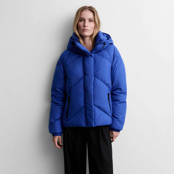 Short quilted puffer jacket