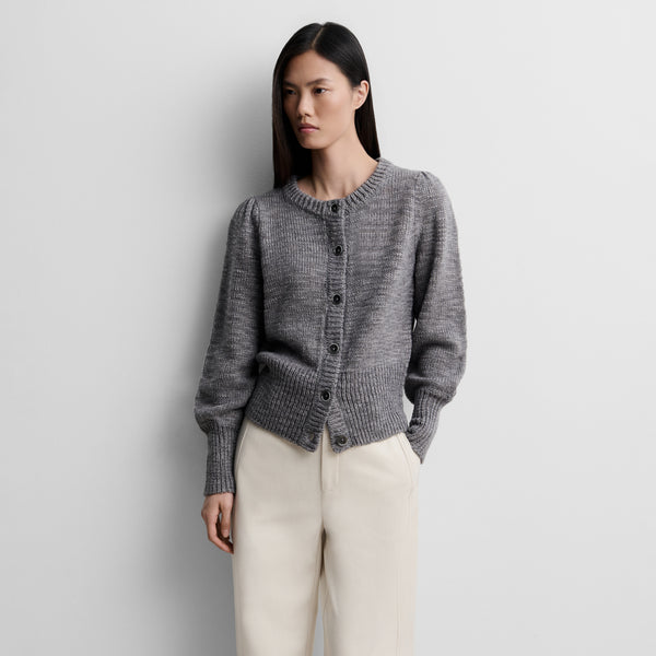 Short knit cardigan