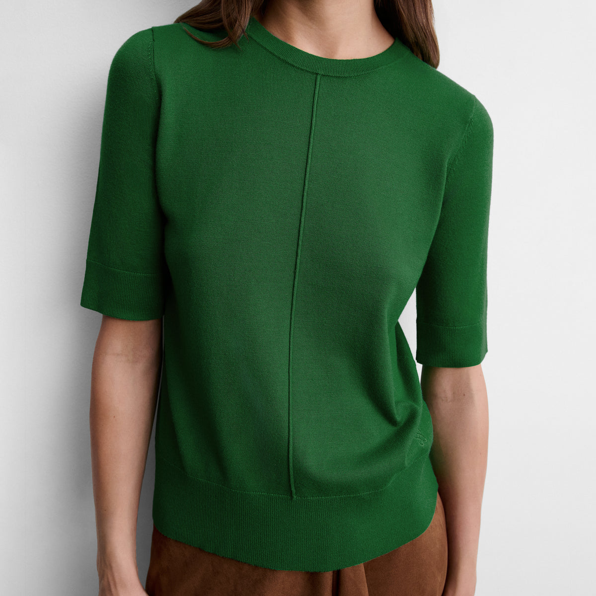 Short-sleeve knit sweater