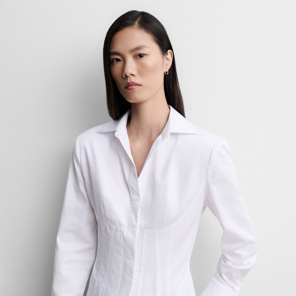 Short corset-style shirt