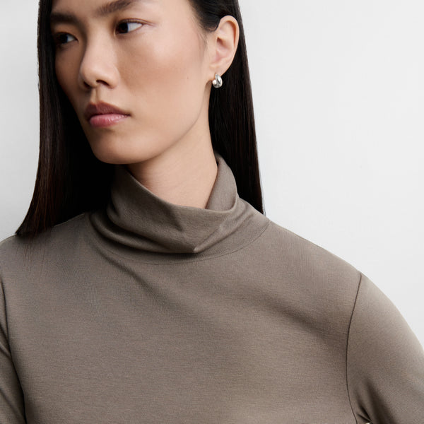 High-neck t-shirt