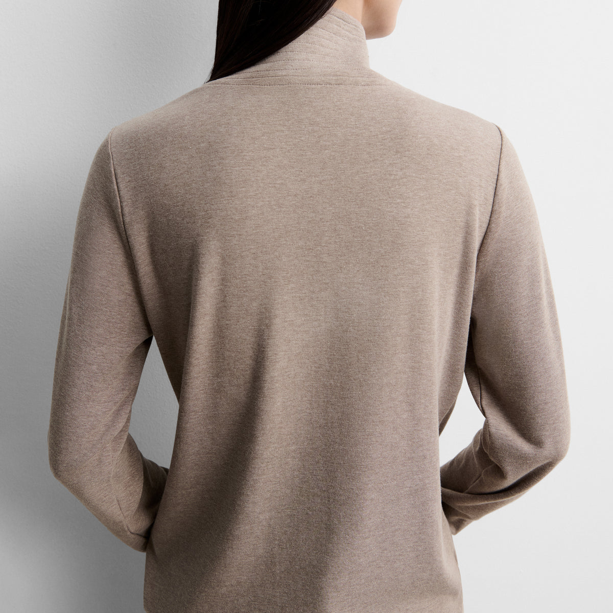 Camiseta cuello lazada