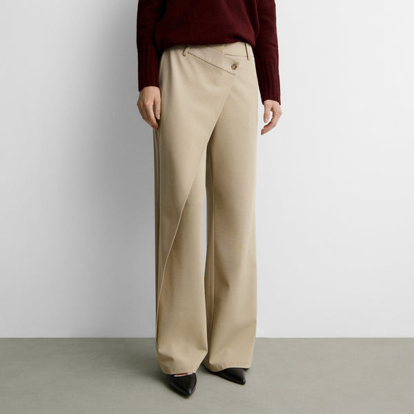 Pantalón recto efecto cruzado