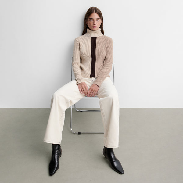 Three-tone knit sweater