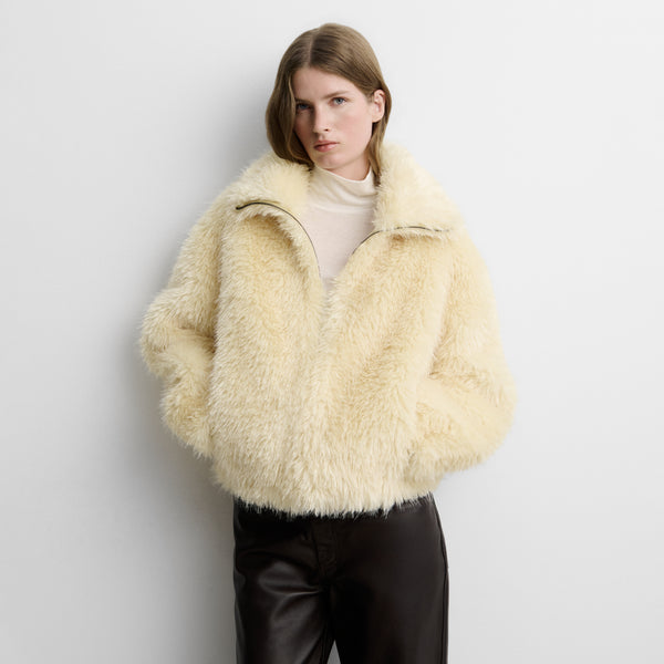 Chaqueta corta ecopelo