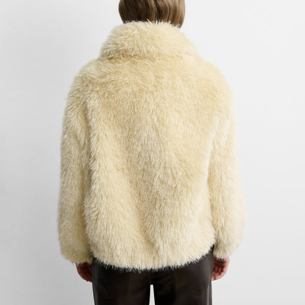 Chaqueta corta ecopelo