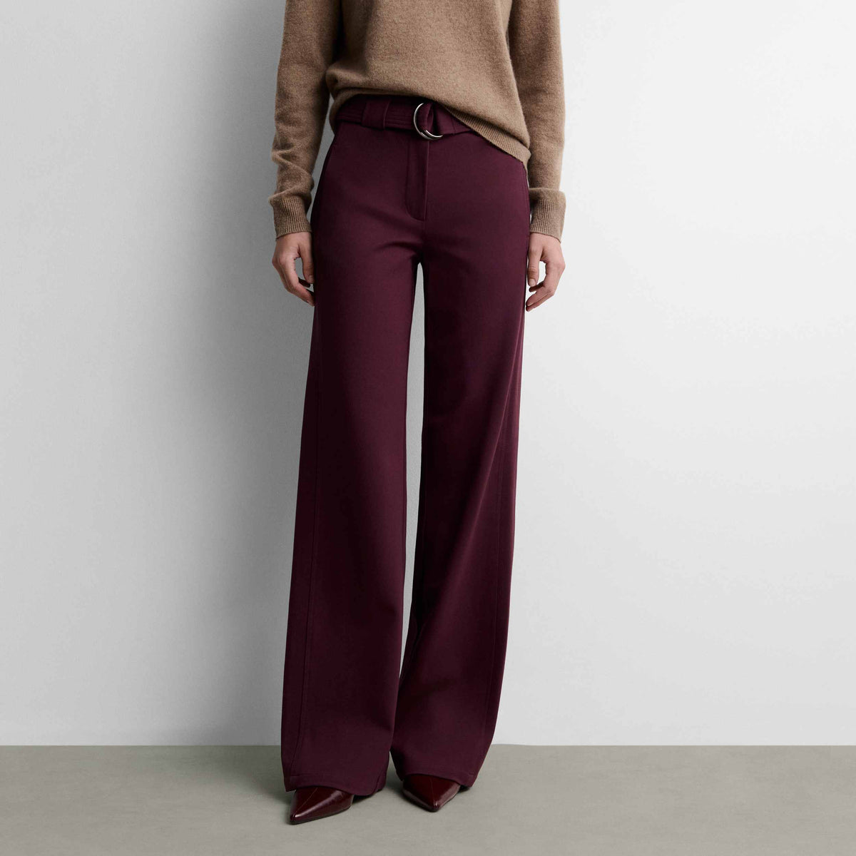 Wide stretch trousers