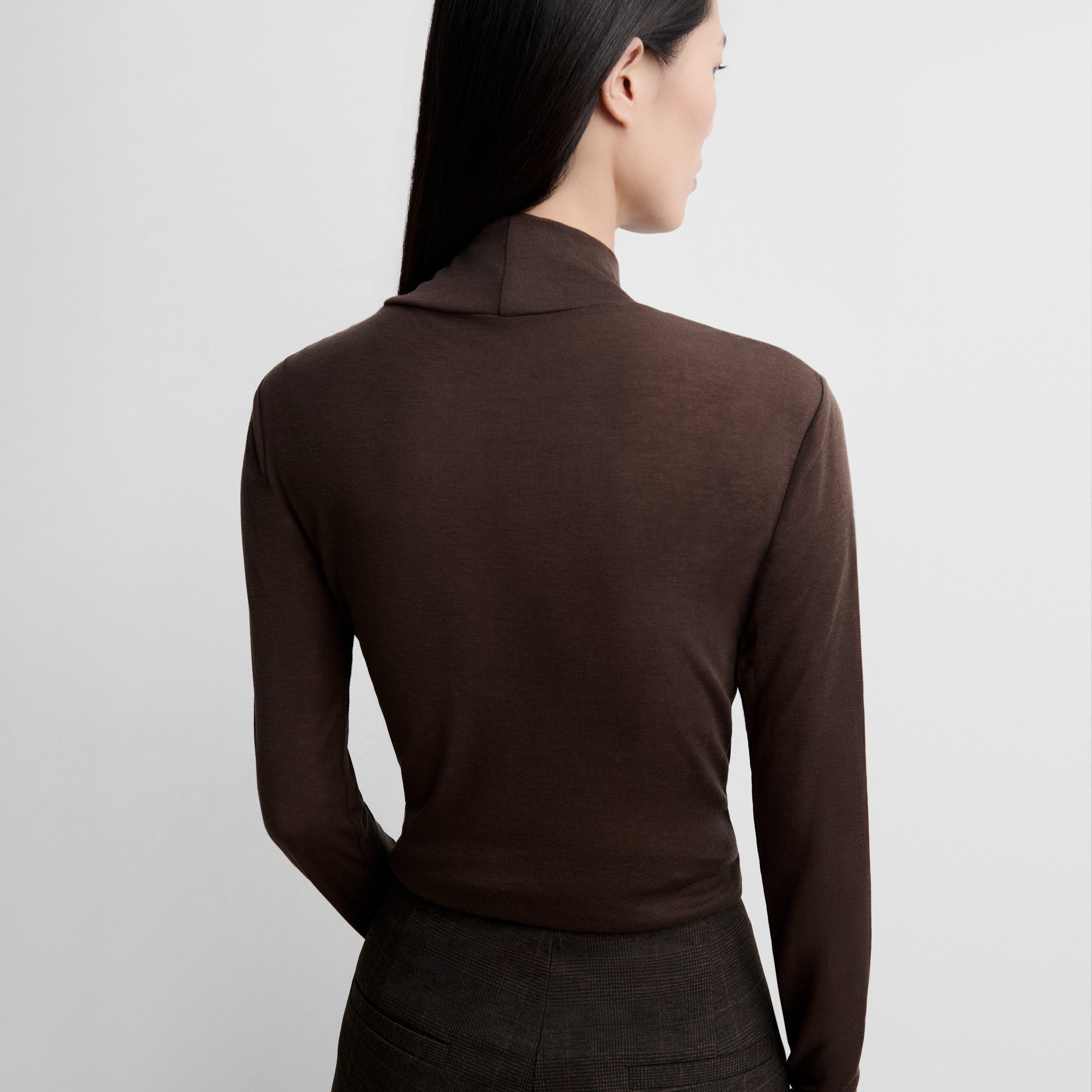 Camiseta cuello alto