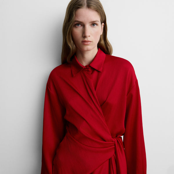 Fluid blouse with bow