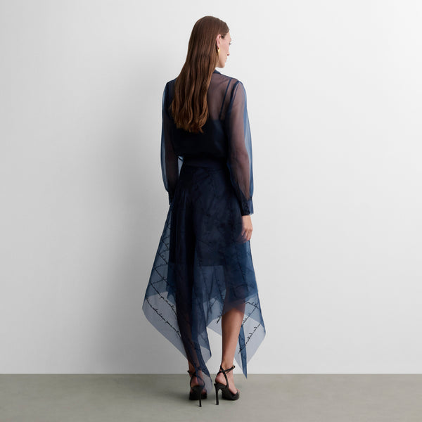 Falda organza bordada