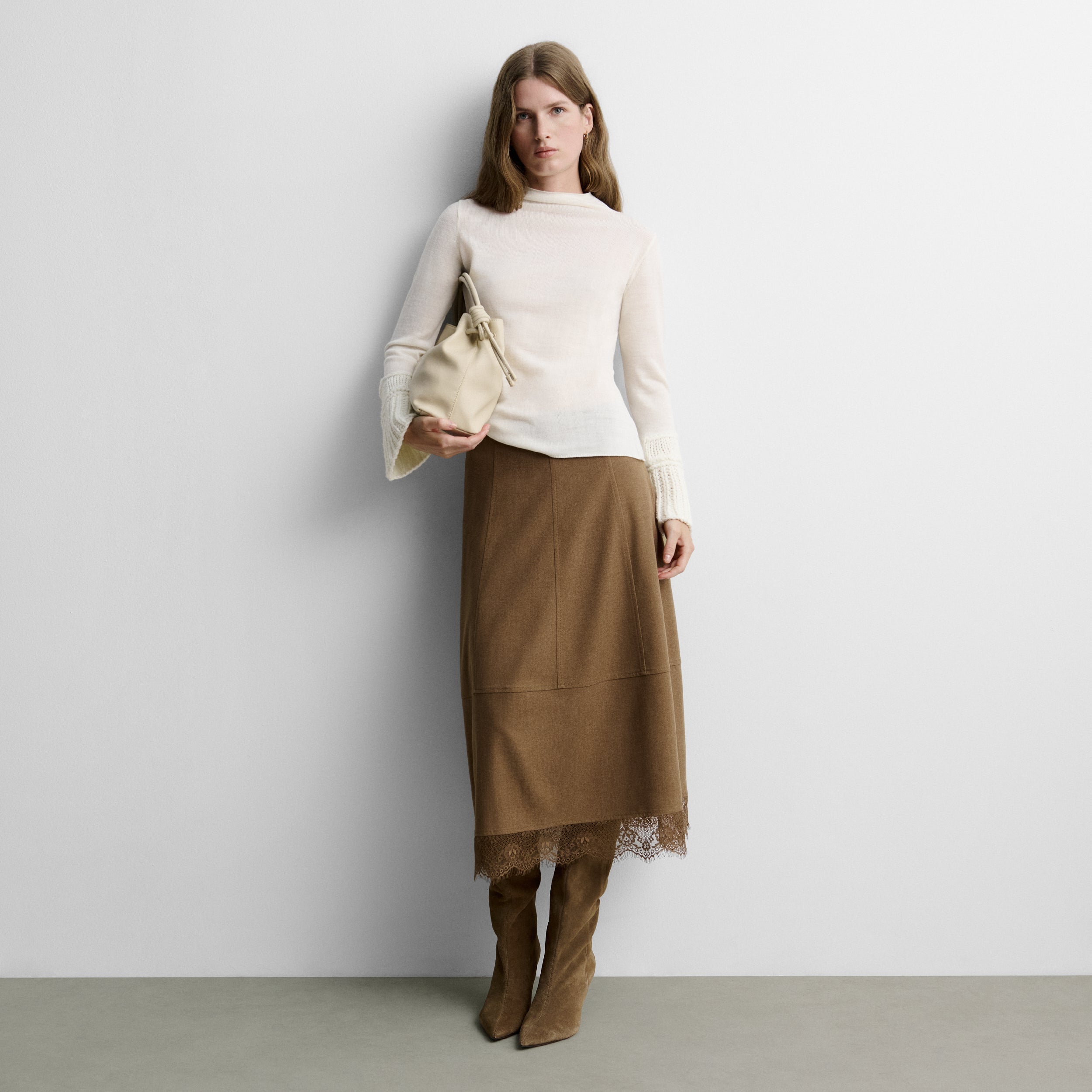Chunky knit sweater with cuffs
