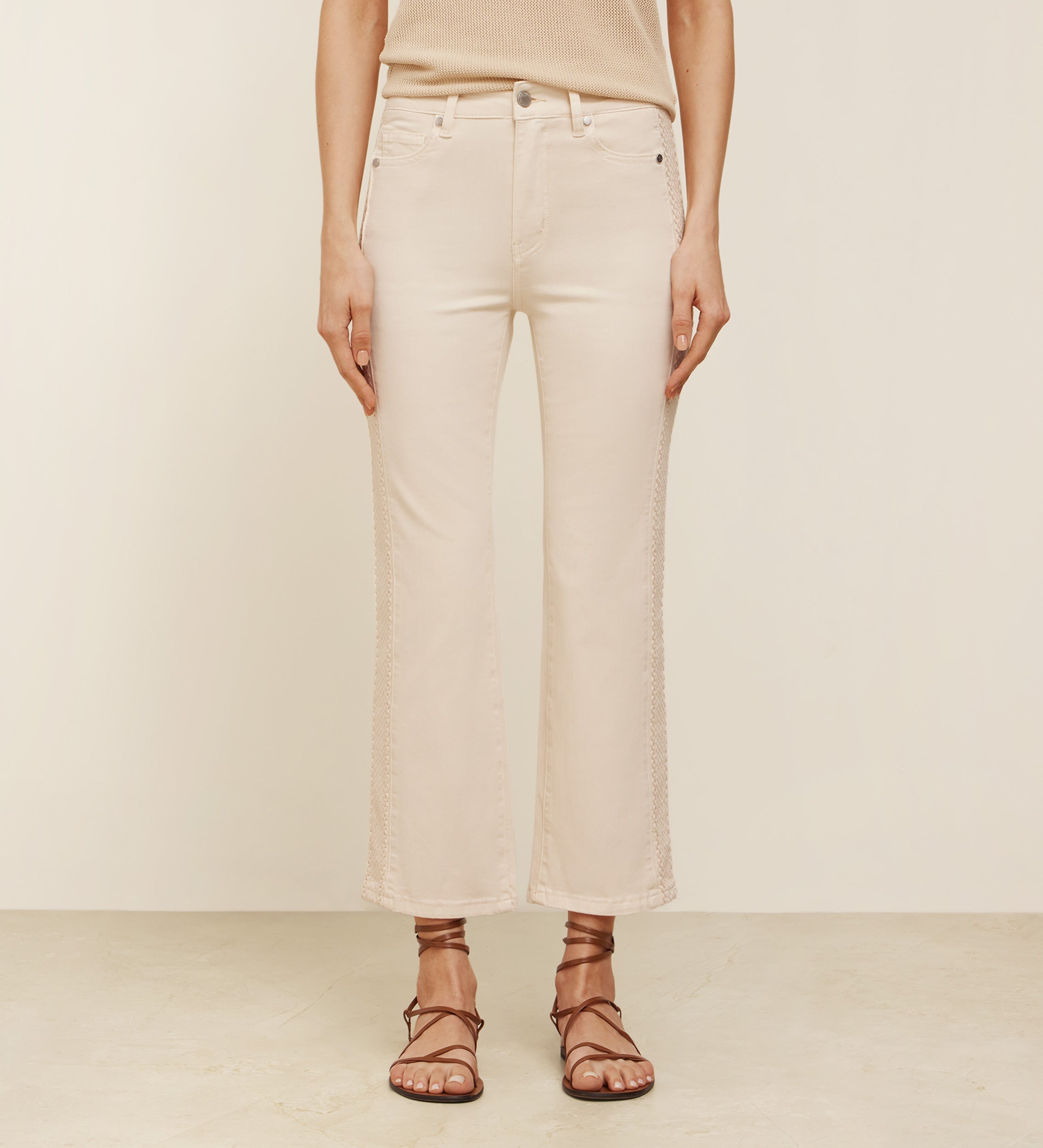 Embroidered long pants