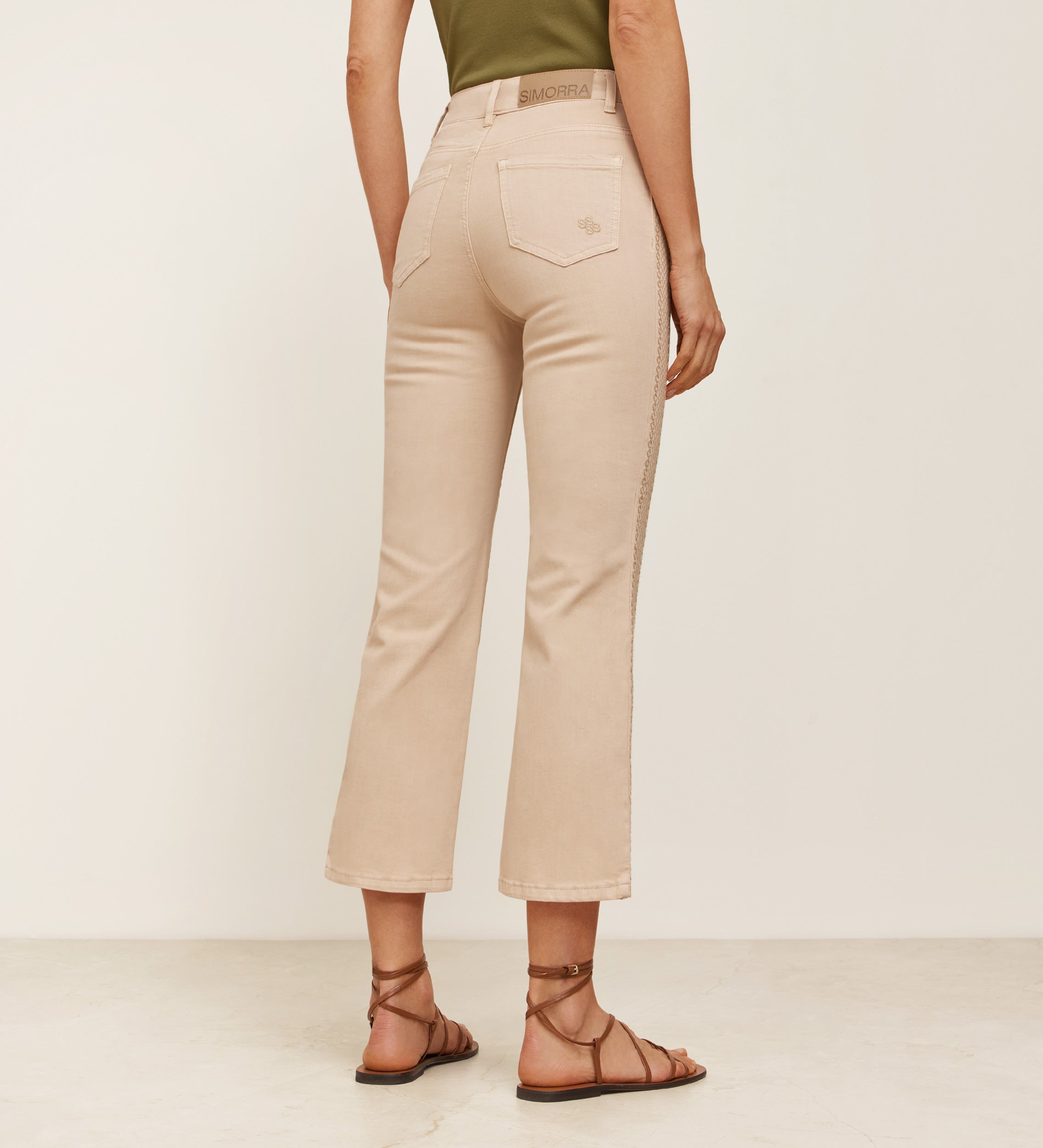 Embroidered long pants