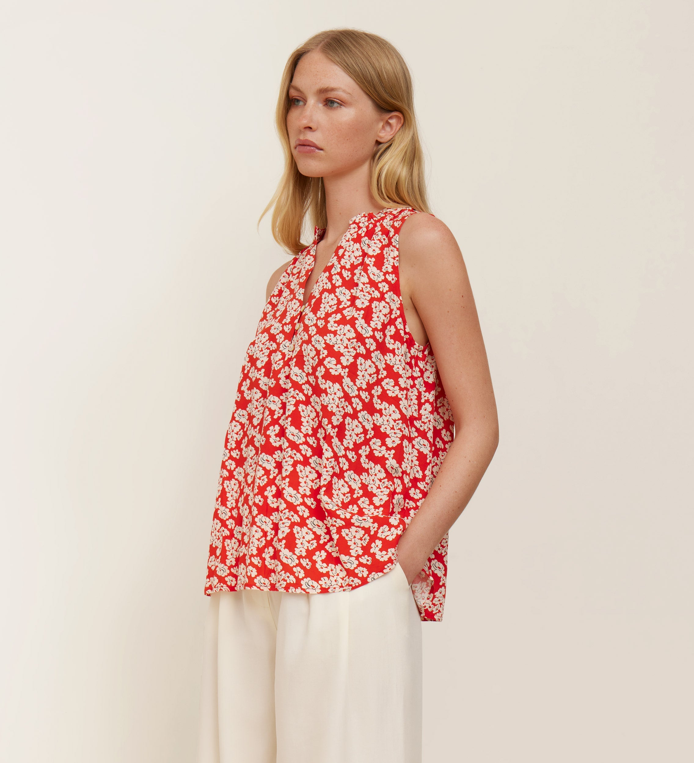 Printed sleeveless blouse