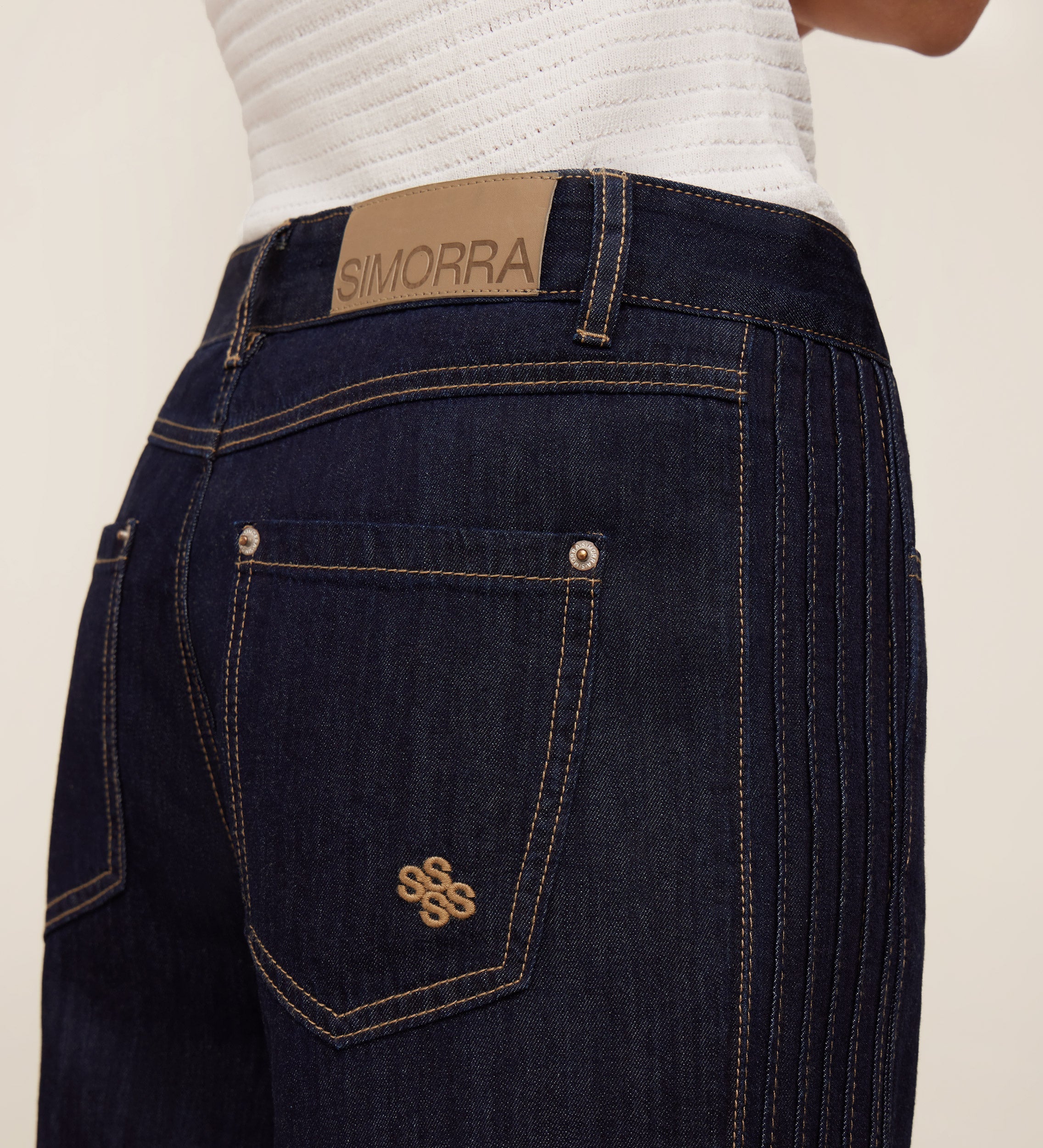 Wide leg trousers with drawstrings