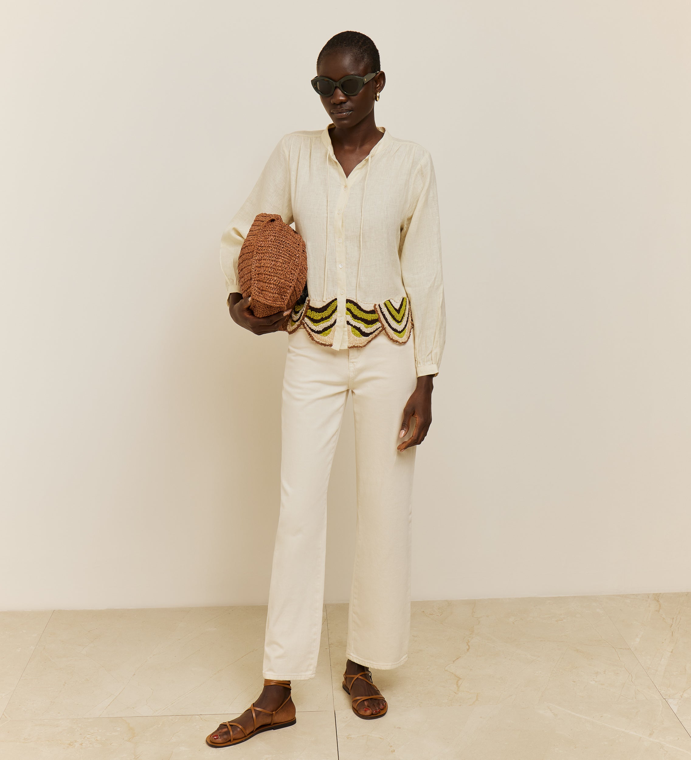 Blusa bordado bajo