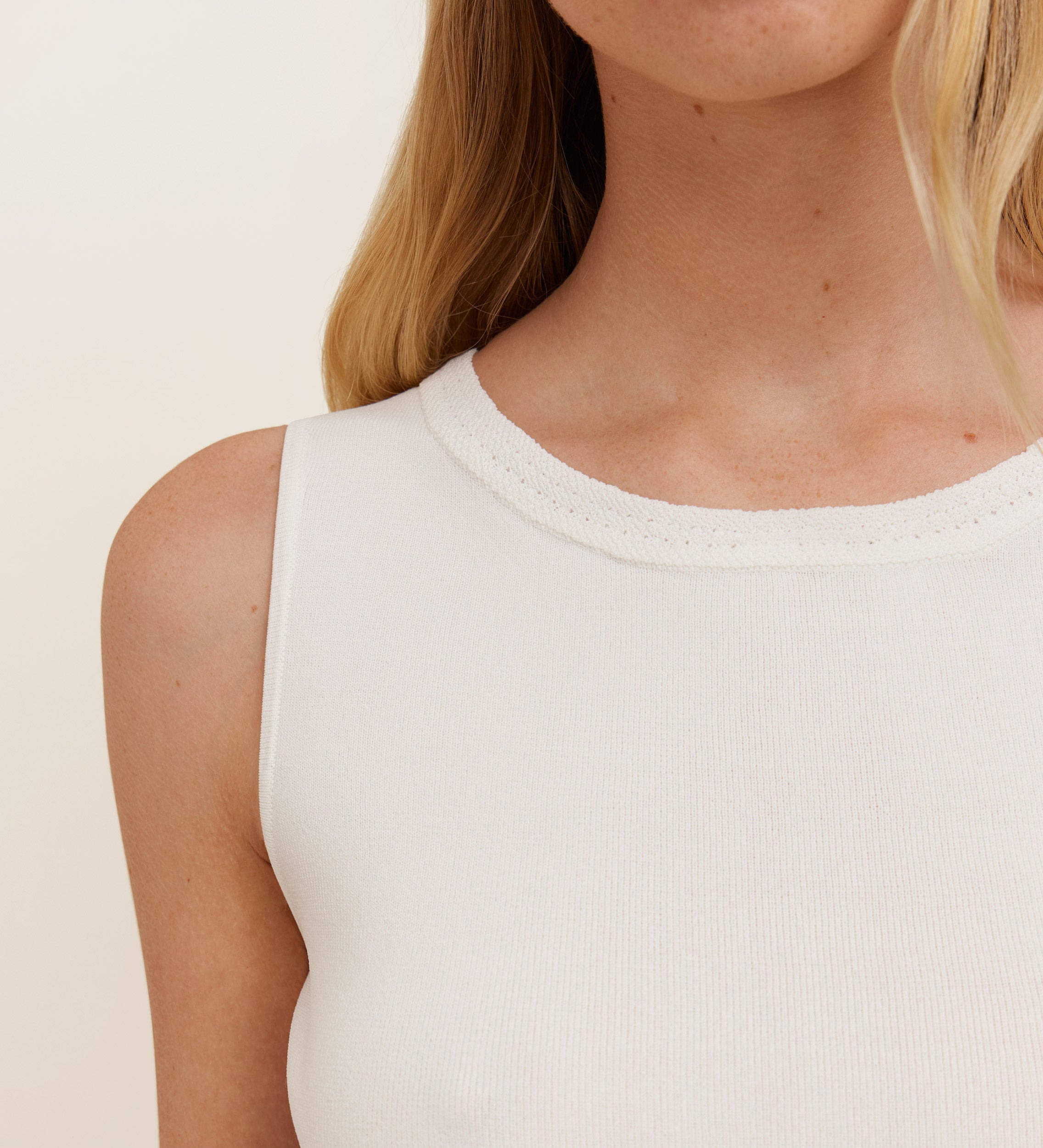 Top tricot sisado