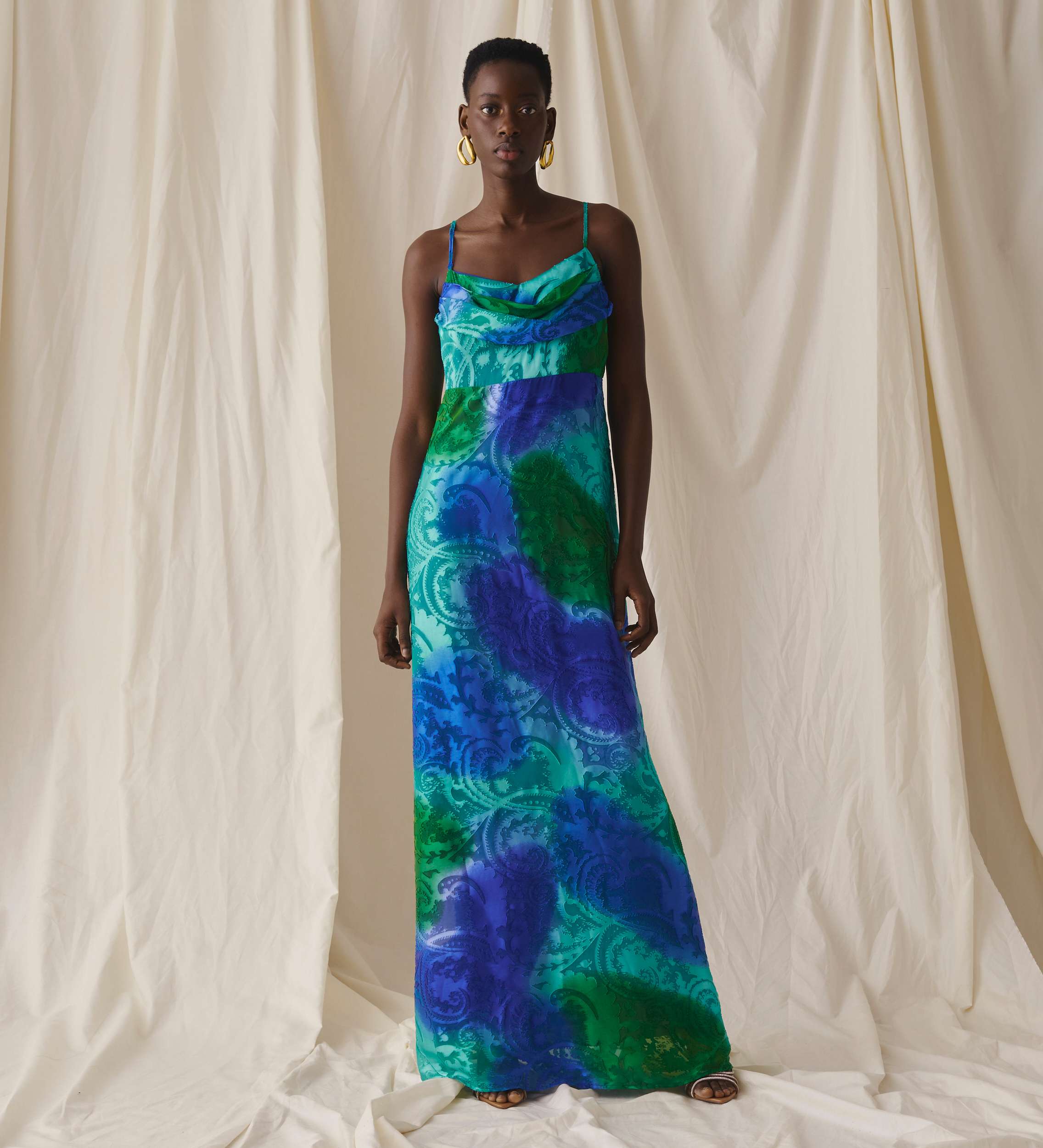 Vestido tirantes largo