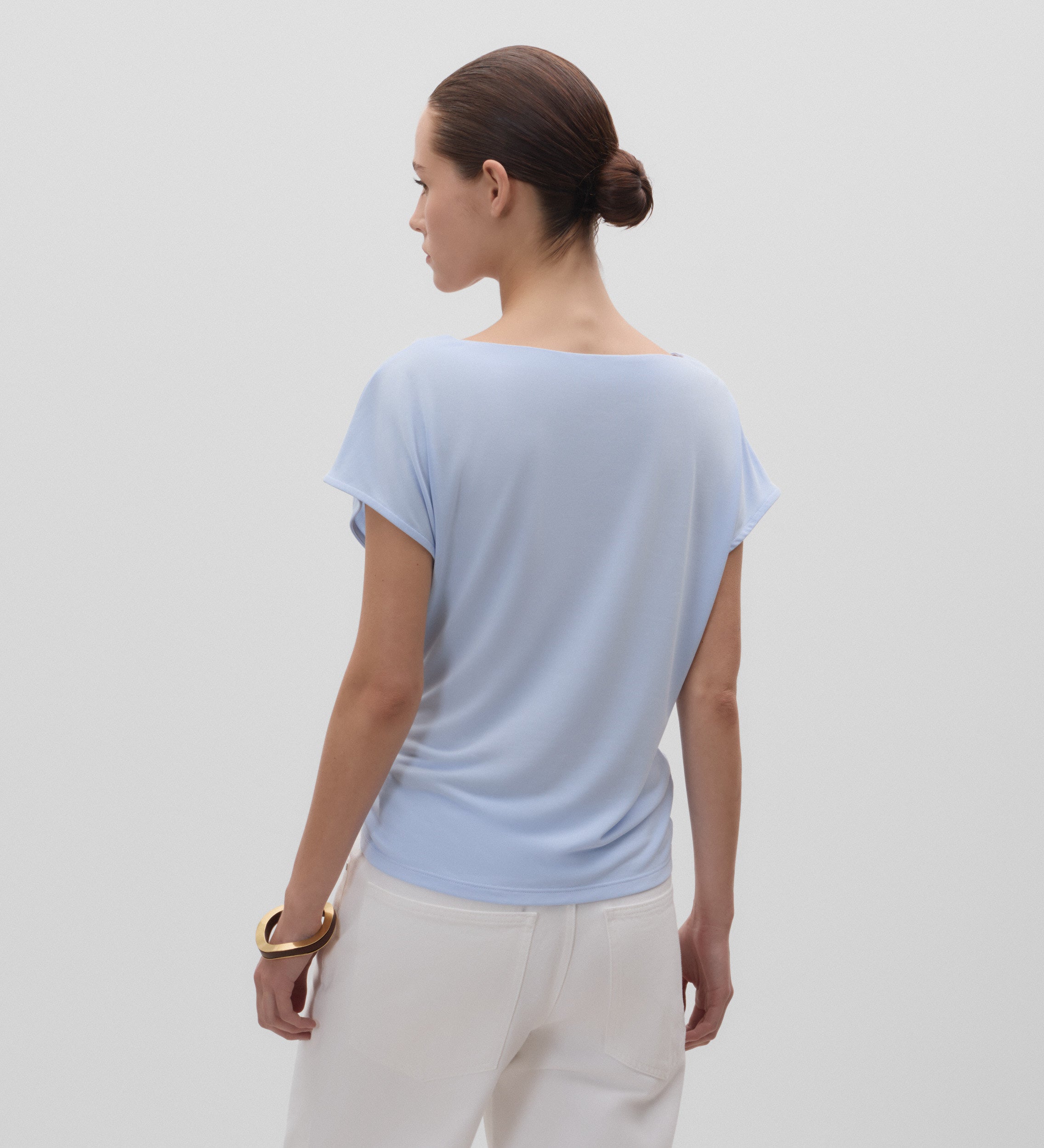 T-shirt with gathered sleeves
