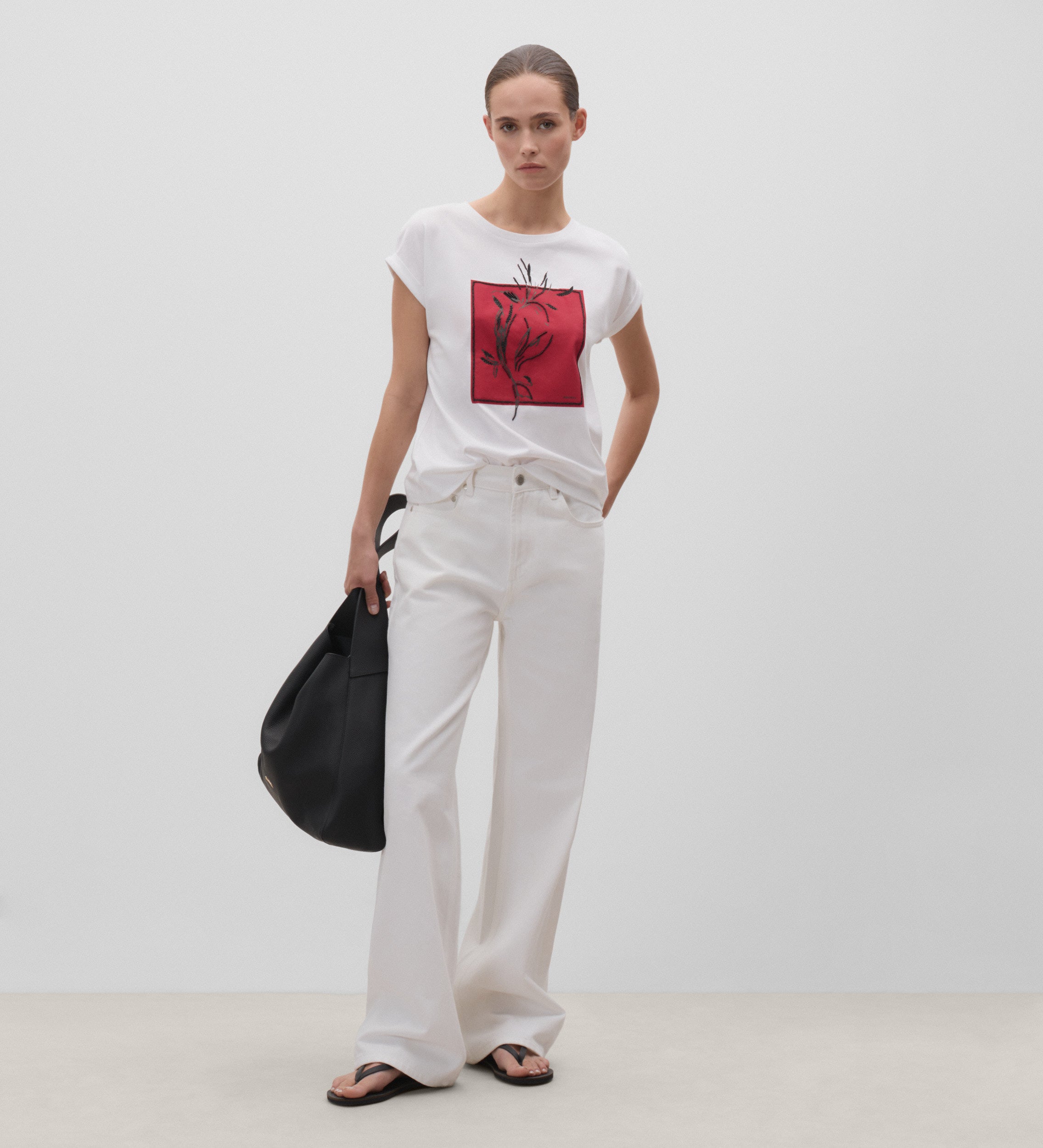 Graphic drop-sleeve t-shirt