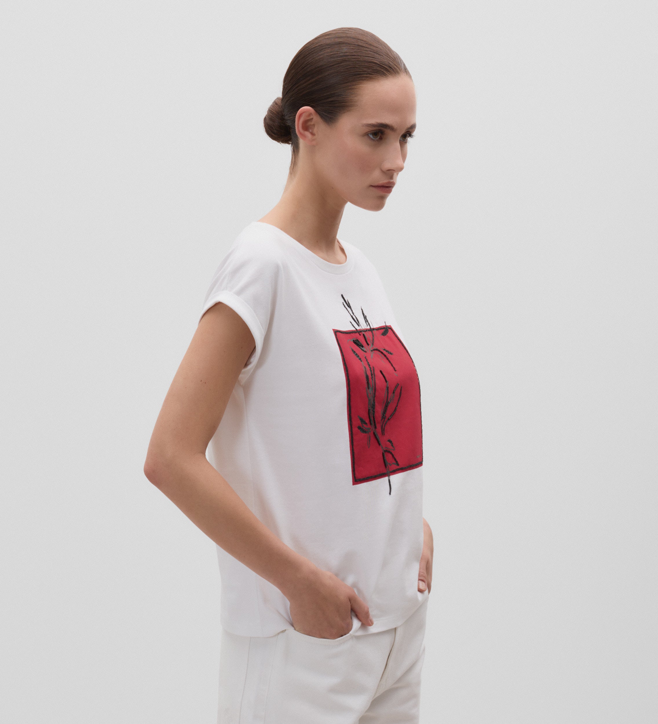 Graphic drop-sleeve t-shirt